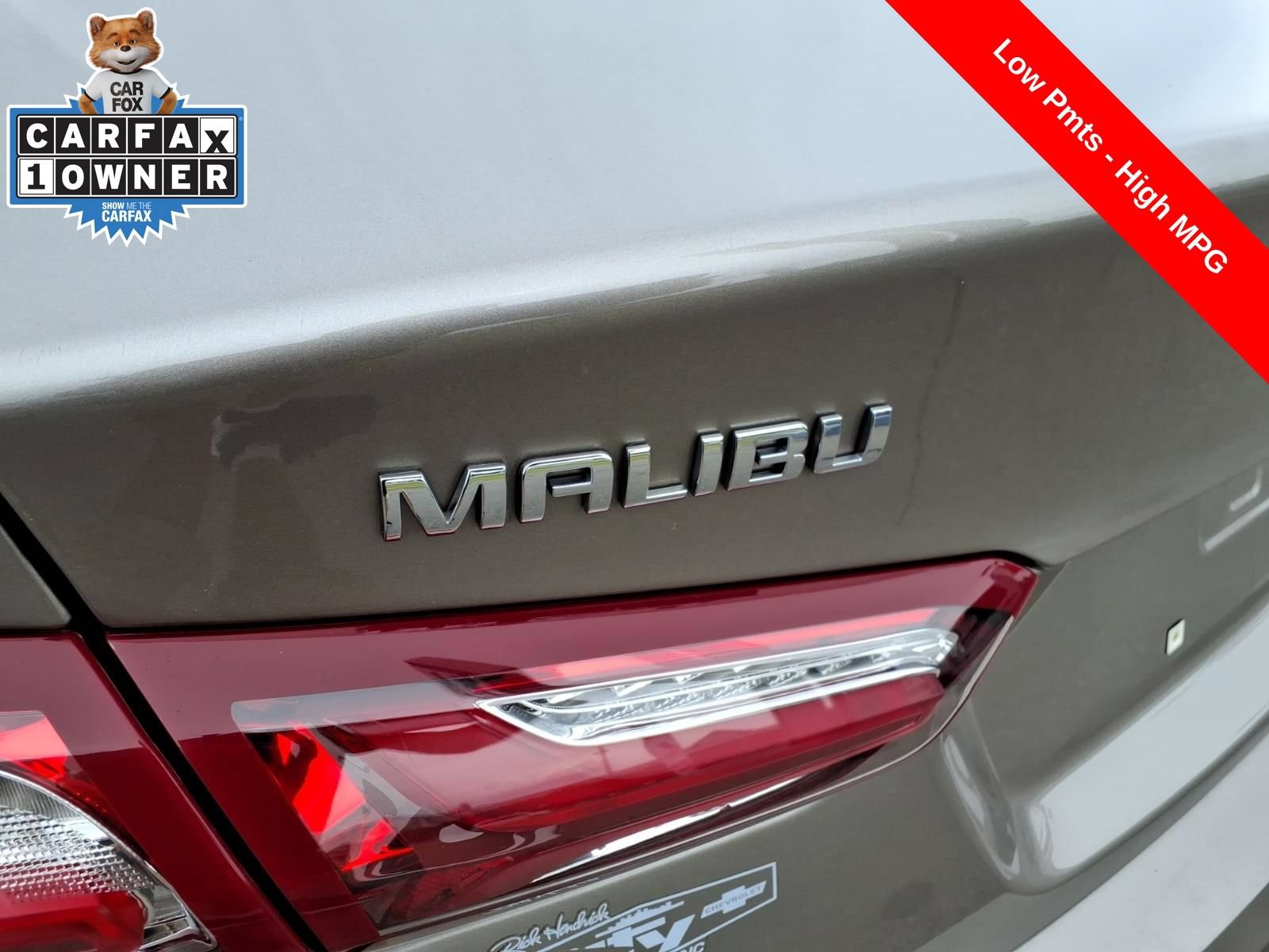 Used 2022 Chevrolet Malibu LT FWD image 9