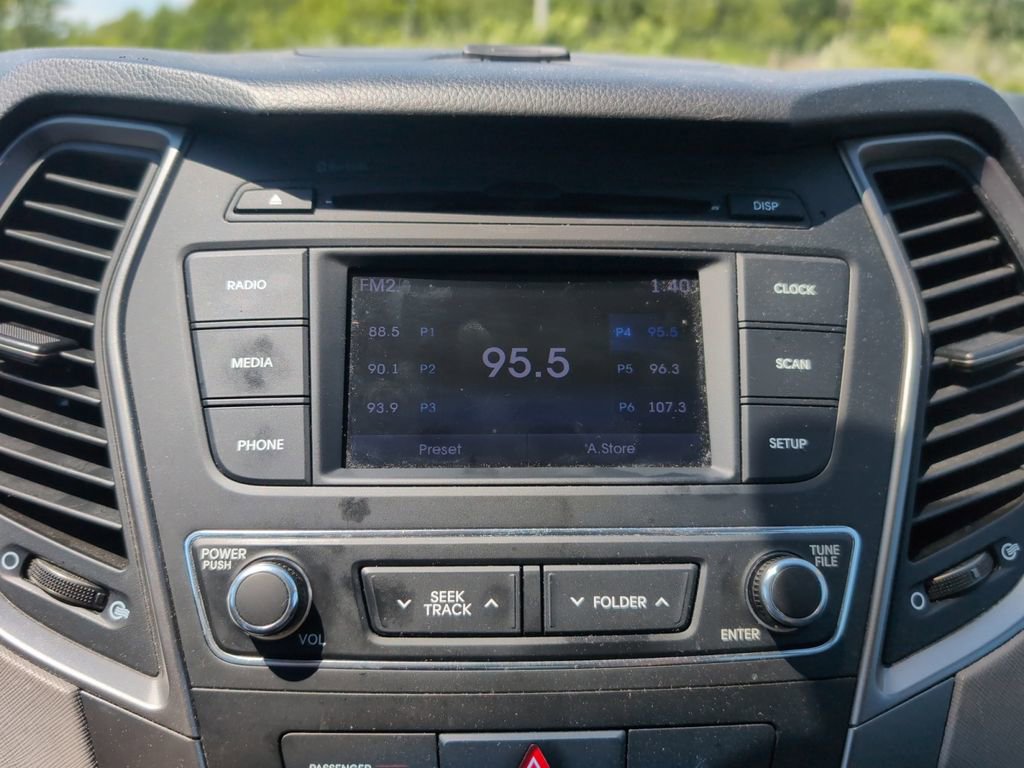 Used 2018 Hyundai Santa Fe Sport FWD image 10