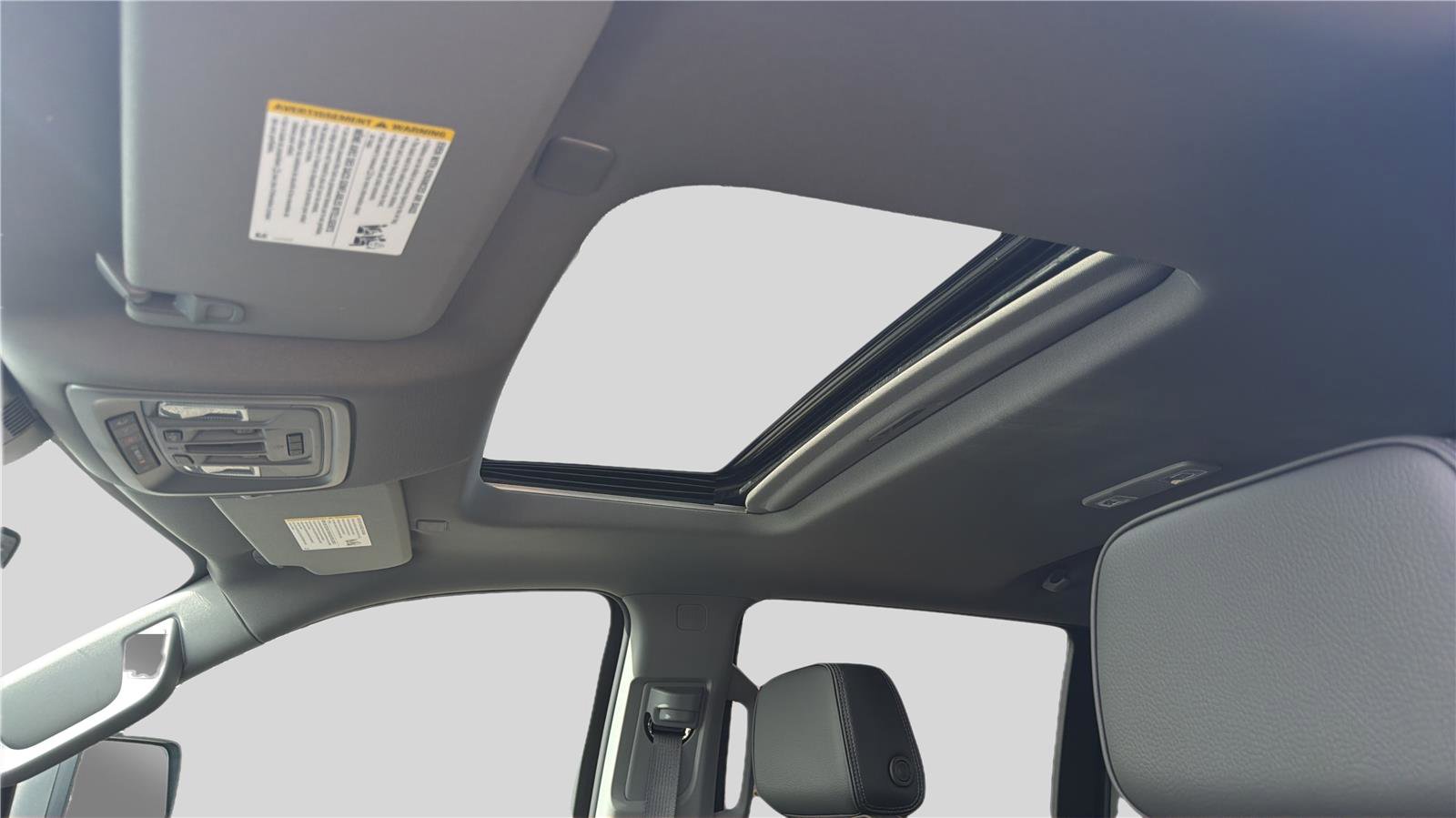 New 2026 GMC Sierra 2500 Denali w/ Denali Reserve Package image 15