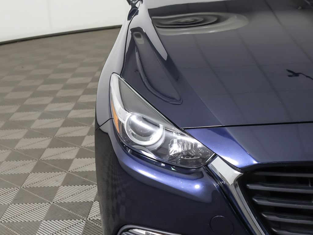Used 2018 MAZDA MAZDA3 Sport w/ Preferred Equipment Package FWD image 10