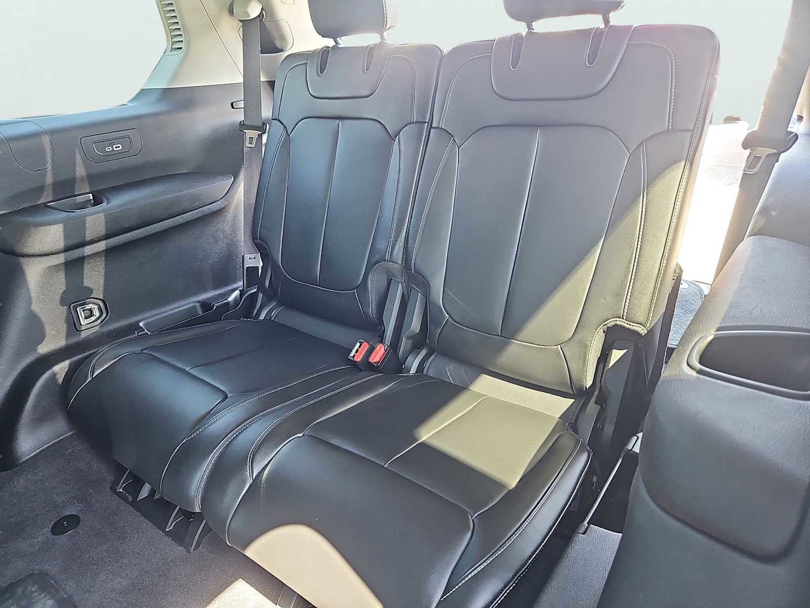 Used 2021 Jeep Grand Cherokee L Limited image 36