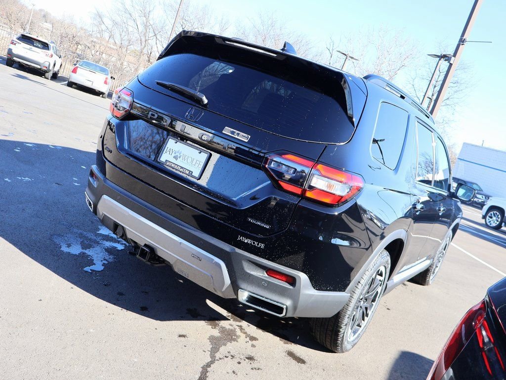 New 2026 Honda Pilot Touring image 7