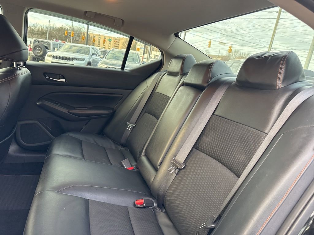 Used 2020 Nissan Altima 2.5 SR w/ Premium Package image 32