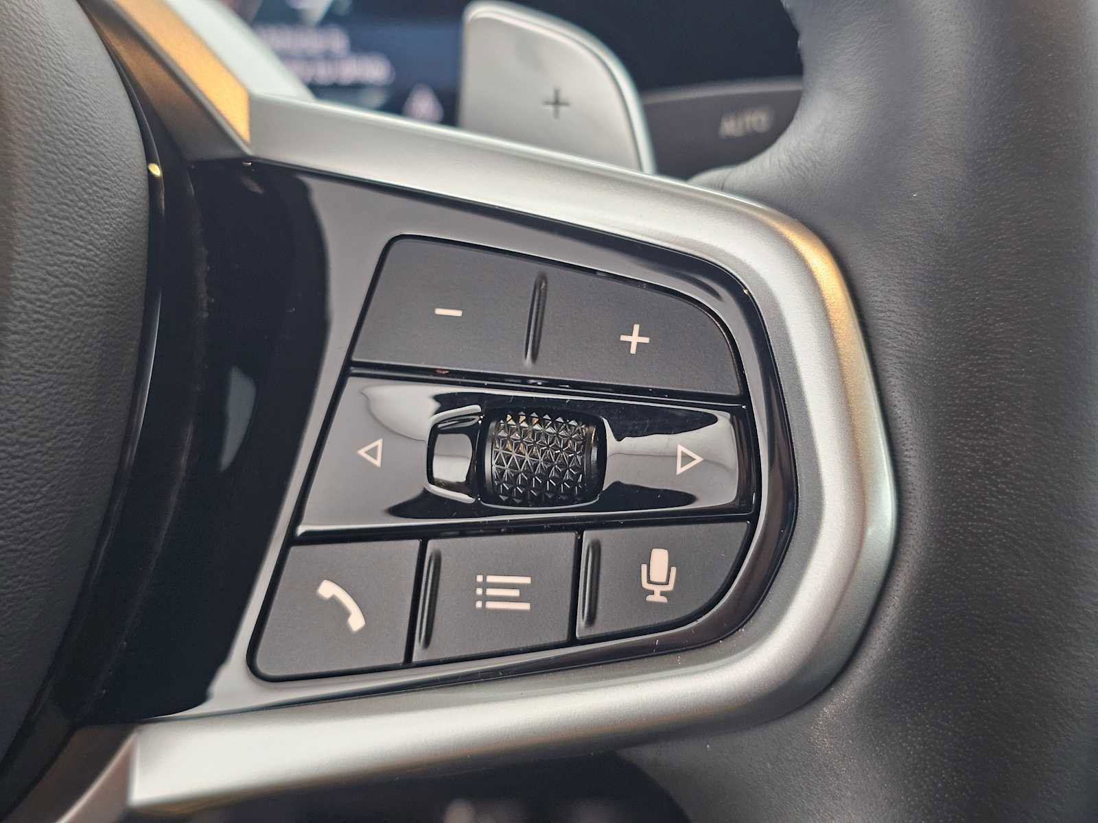 Used 2025 BMW 430i xDrive w/ M Sport Package image 28