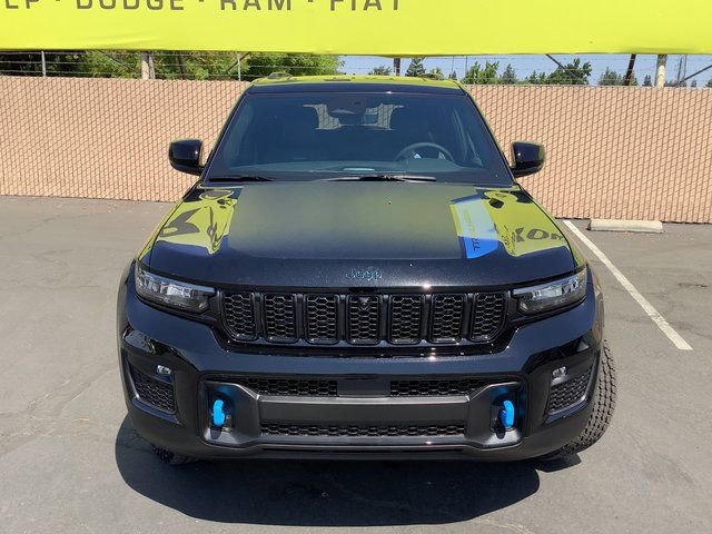 New 2023 Jeep Grand Cherokee Trailhawk w/ Luxury Tech Group III AWD/4WD image 4
