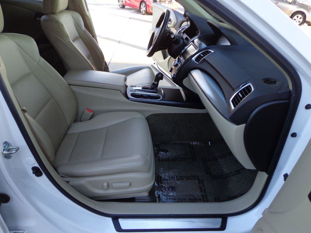 Used 2016 Acura RDX AWD w/ Technology Package image 16