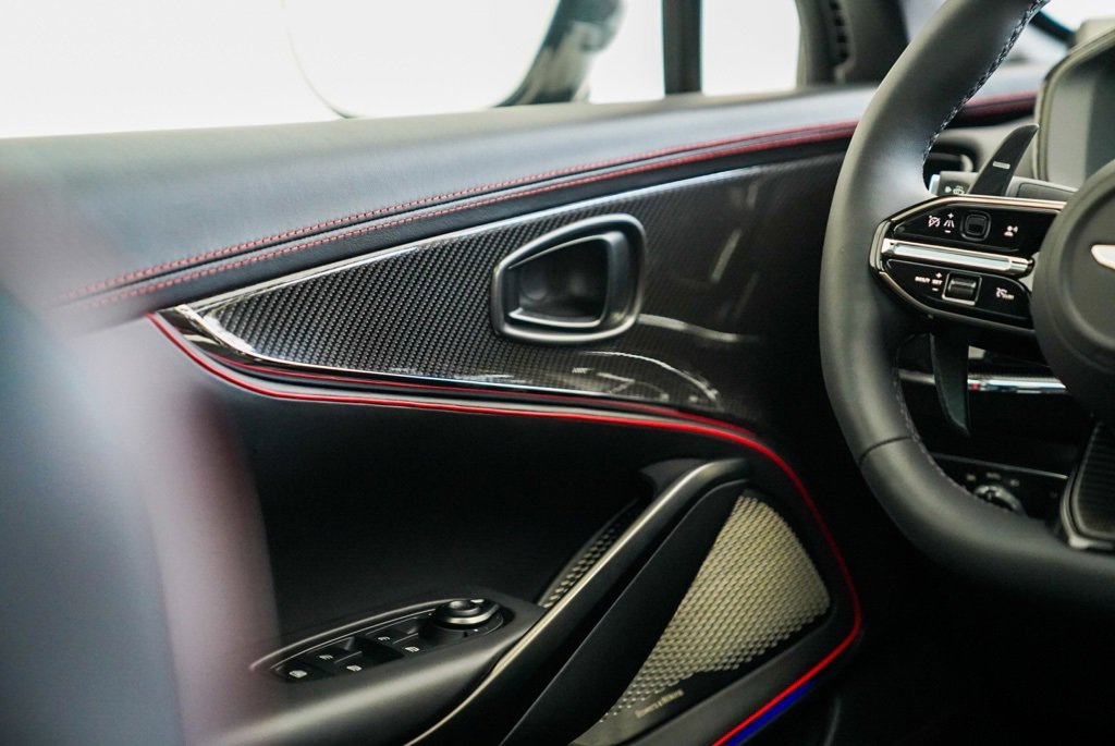 New 2026 Aston Martin DBX S image 44