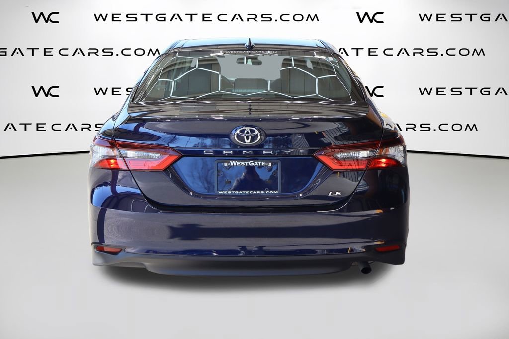Used 2021 Toyota Camry LE image 7