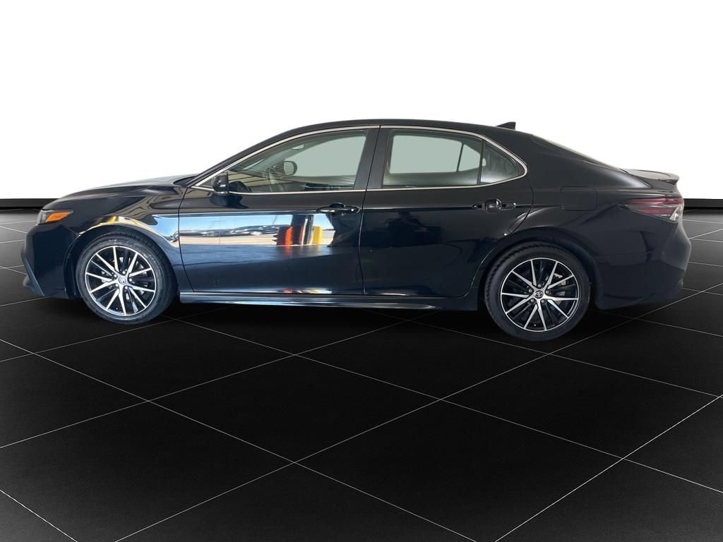 Used 2023 Toyota Camry SE FWD video 2