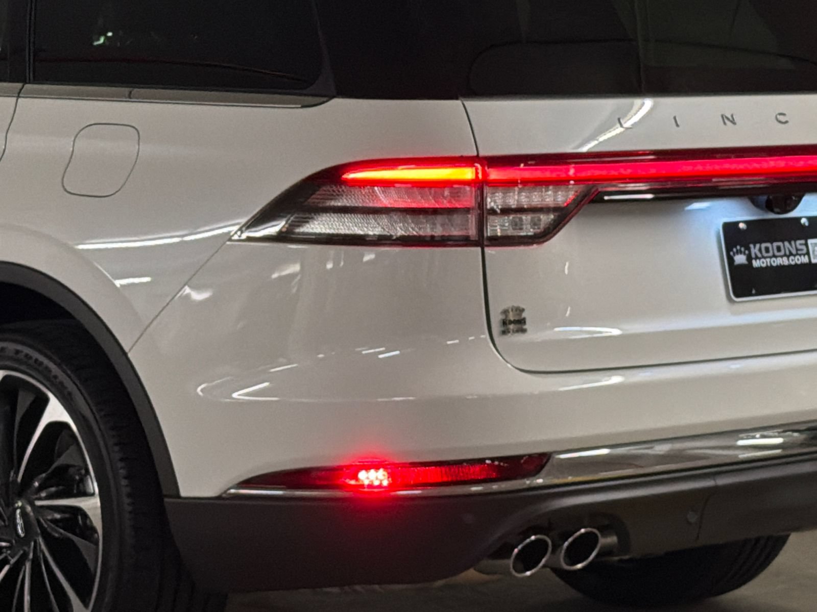 New 2026 Lincoln Aviator Reserve AWD/4WD image 7