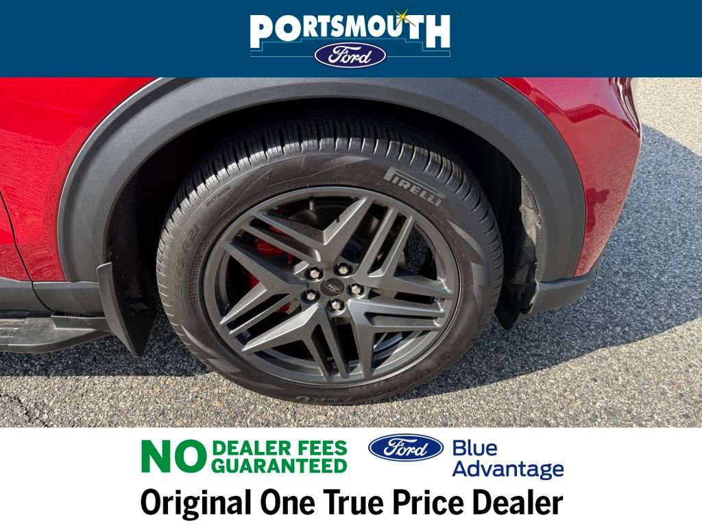 Certified 2025 Ford Explorer ST image 35