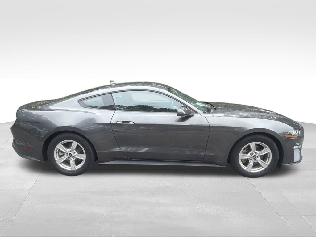 Used 2020 Ford Mustang Coupe RWD image 5