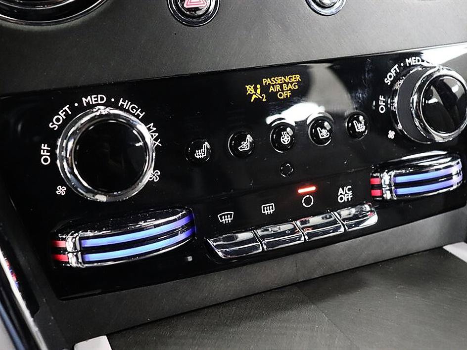 Used 2022 Rolls-Royce Cullinan w/ Cullinan Package AWD/4WD image 72