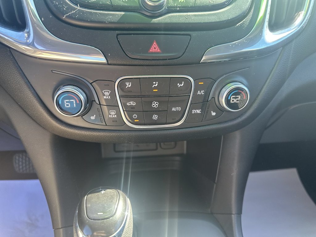 Used 2020 Chevrolet Equinox LT AWD/4WD image 25