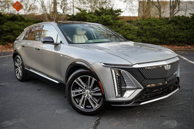 Used 2024 Cadillac Lyriq Luxury image 14