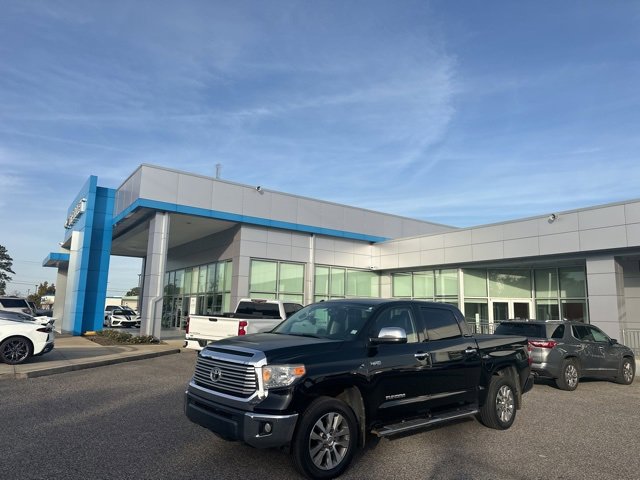 Used 2017 Toyota Tundra Limited image 2