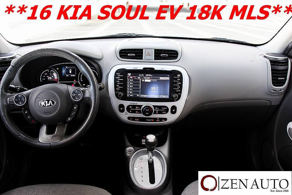 Used 2016 Kia Soul EV FWD image 14