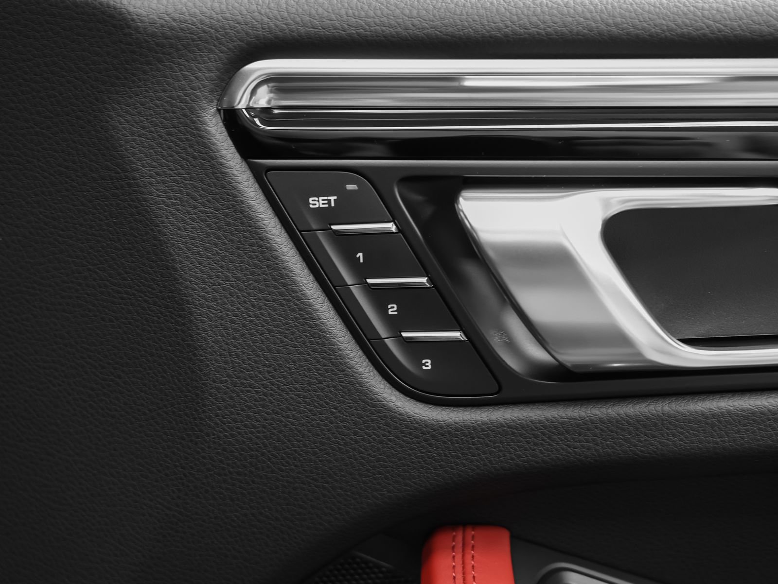 New 2026 Porsche Macan AWD/4WD image 19