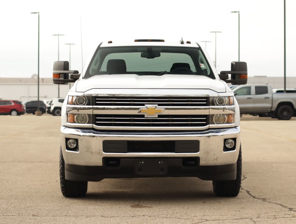 Used 2016 Chevrolet Silverado 2500 LT w/ LT Convenience Package AWD/4WD image 2