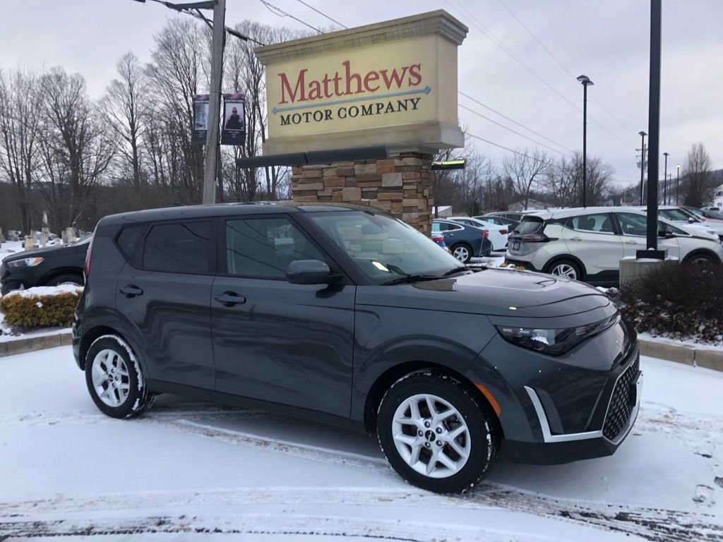 Used 2024 Kia Soul LX w/ Option Group 015 image 2