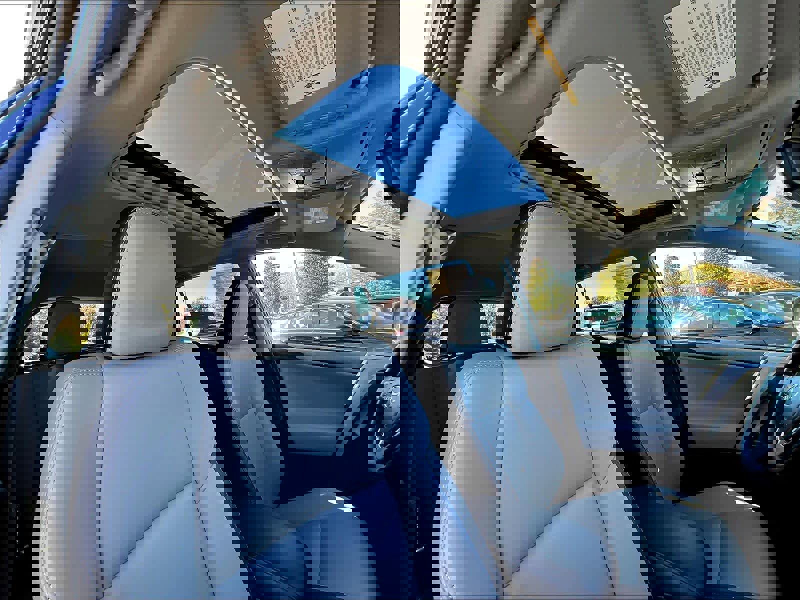 Used 2018 Toyota RAV4 Limited image 22