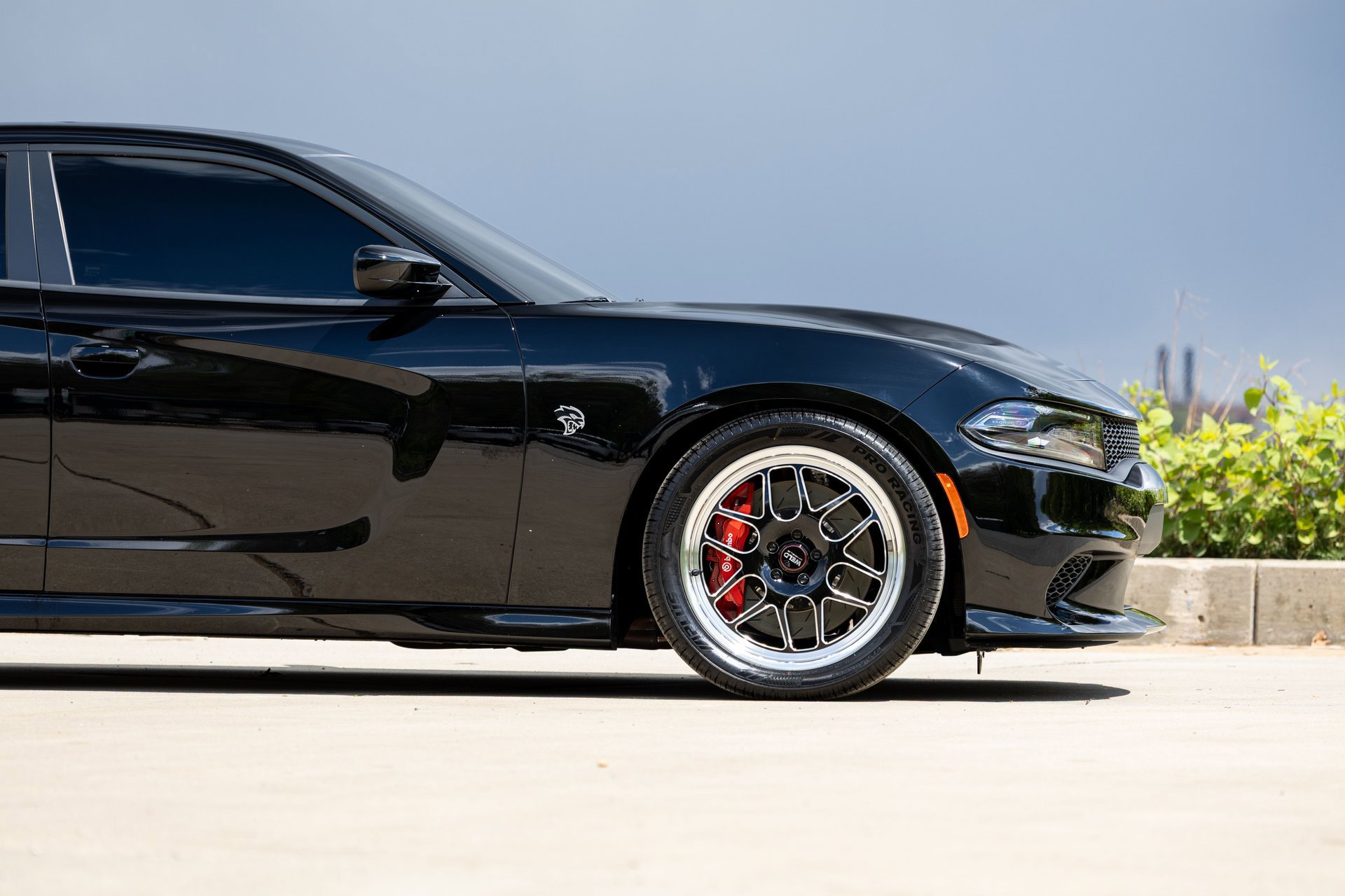 Used 2016 Dodge Charger SRT Hellcat w/ Harman/Kardon Audio Group RWD image 8