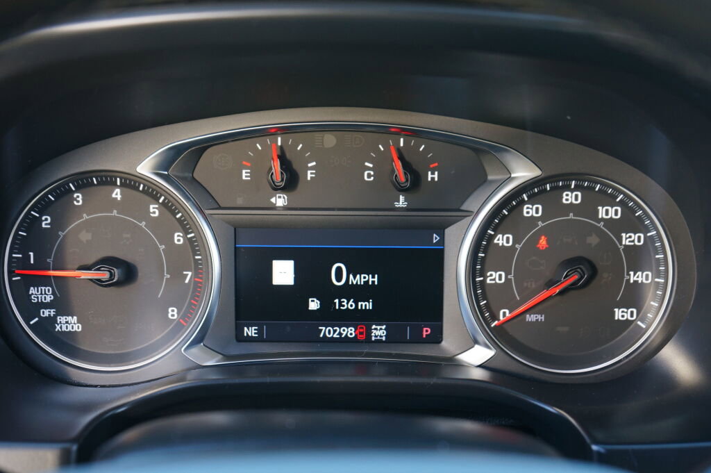 Used 2023 GMC Acadia AT4 w/ Preferred Package AWD/4WD image 18