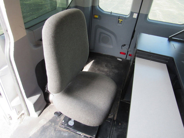 Used 2018 Ford Transit 150 XLT image 19