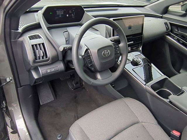 Used 2025 Toyota bZ4X FWD image 9