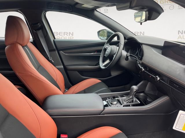 New 2025 MAZDA MAZDA3 Carbon image 15