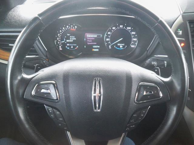 Used 2017 Lincoln MKC Reserve image 11