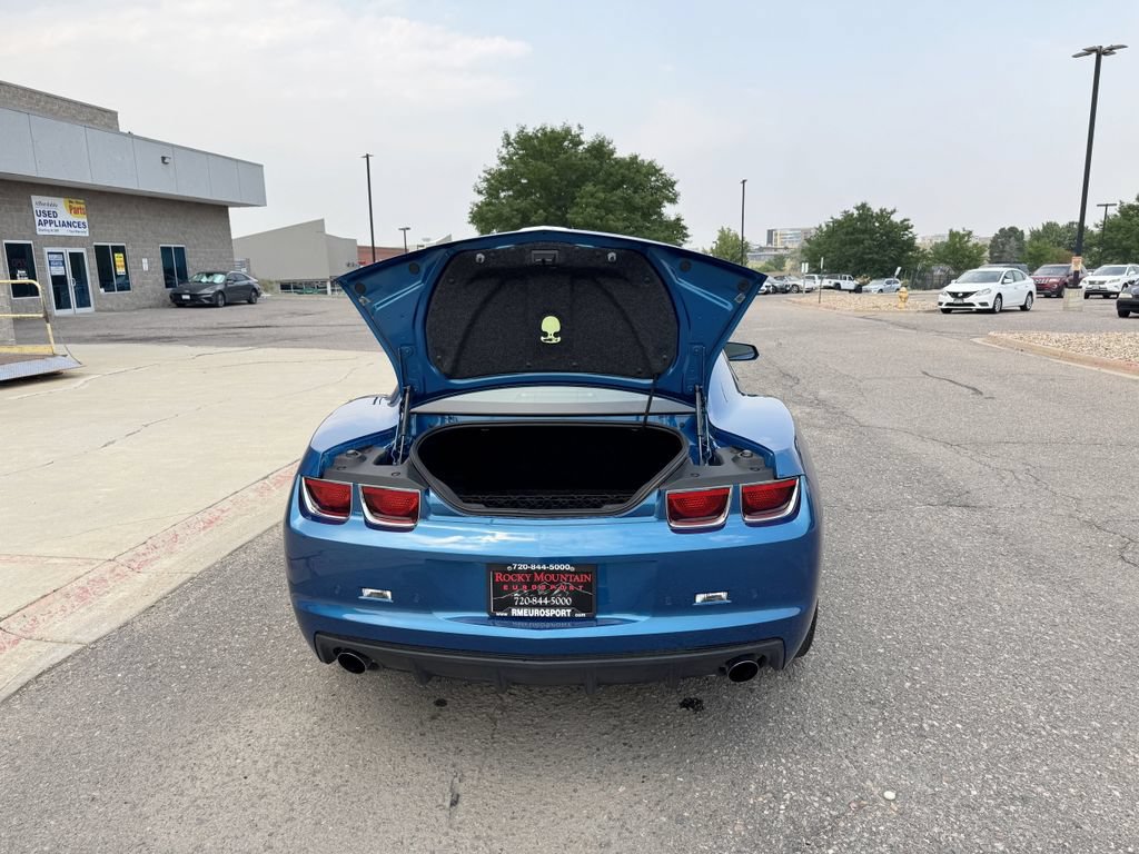 Used 2010 Chevrolet Camaro SS w/ RS Package RWD image 10