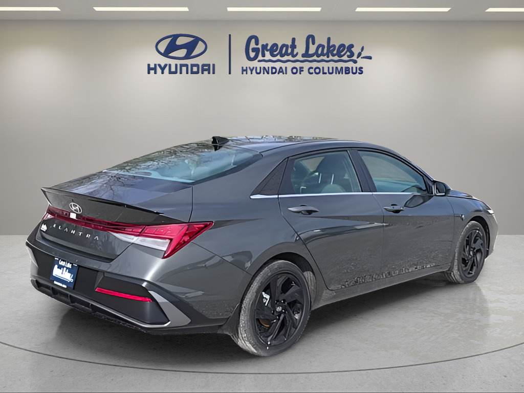 New 2026 Hyundai Elantra SEL Sport Premium FWD image 5