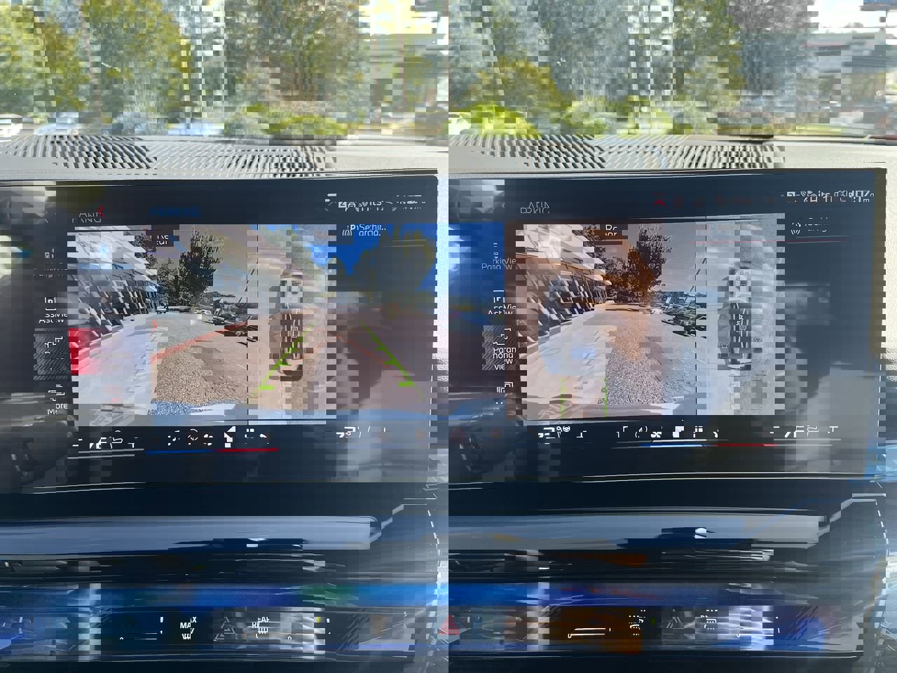 Used 2025 BMW i5 M60 w/ Premium Package image 25