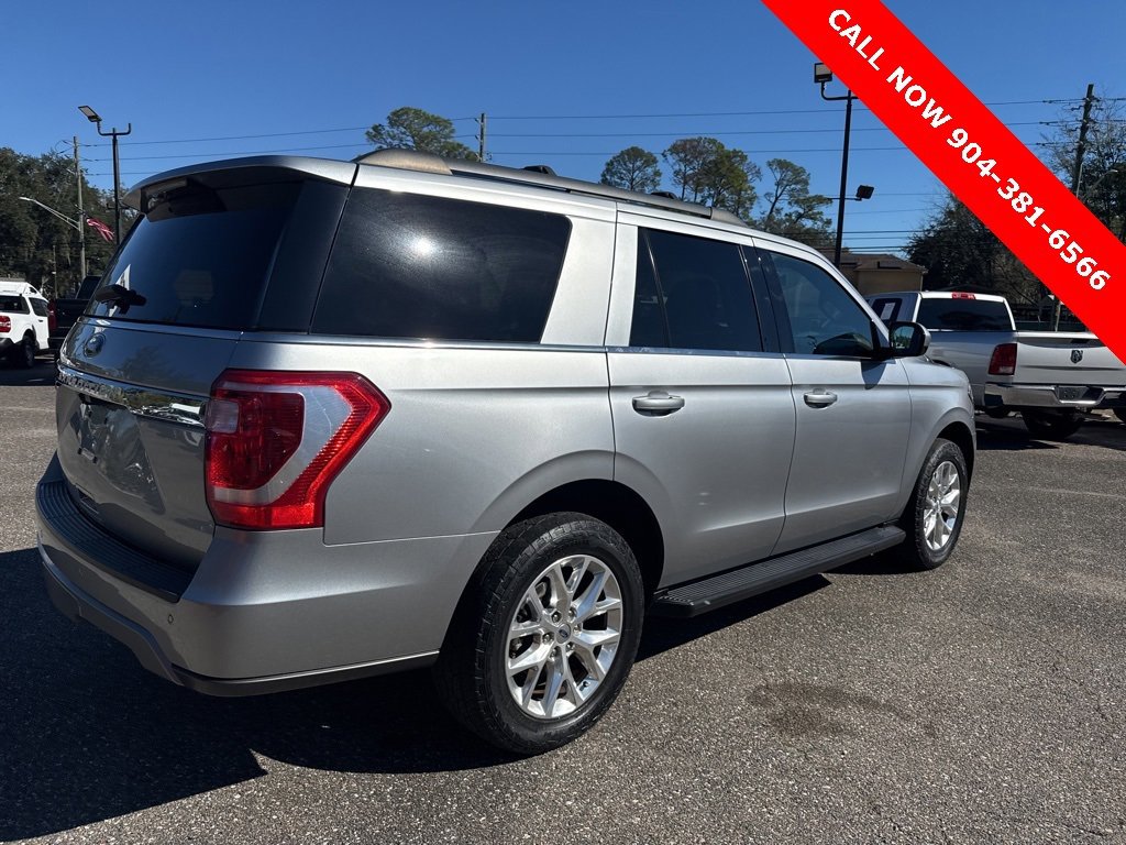 Used 2021 Ford Expedition XLT image 3