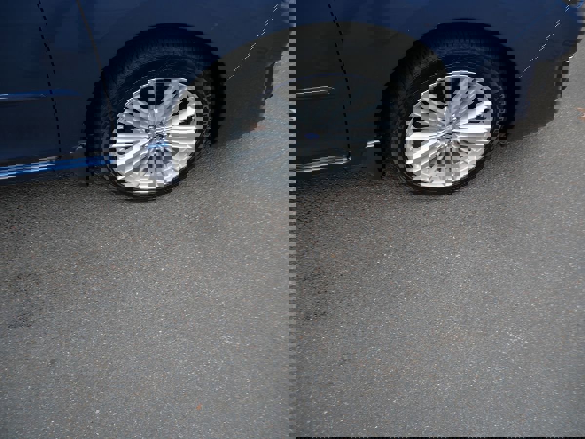 Used 2015 Subaru Impreza 2.0i Premium image 29