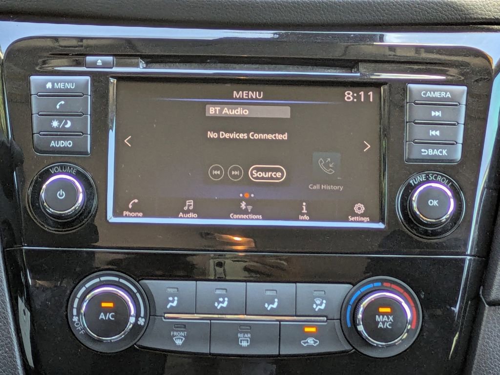 Used 2019 Nissan Rogue S w/ Special Edition Package FWD image 18