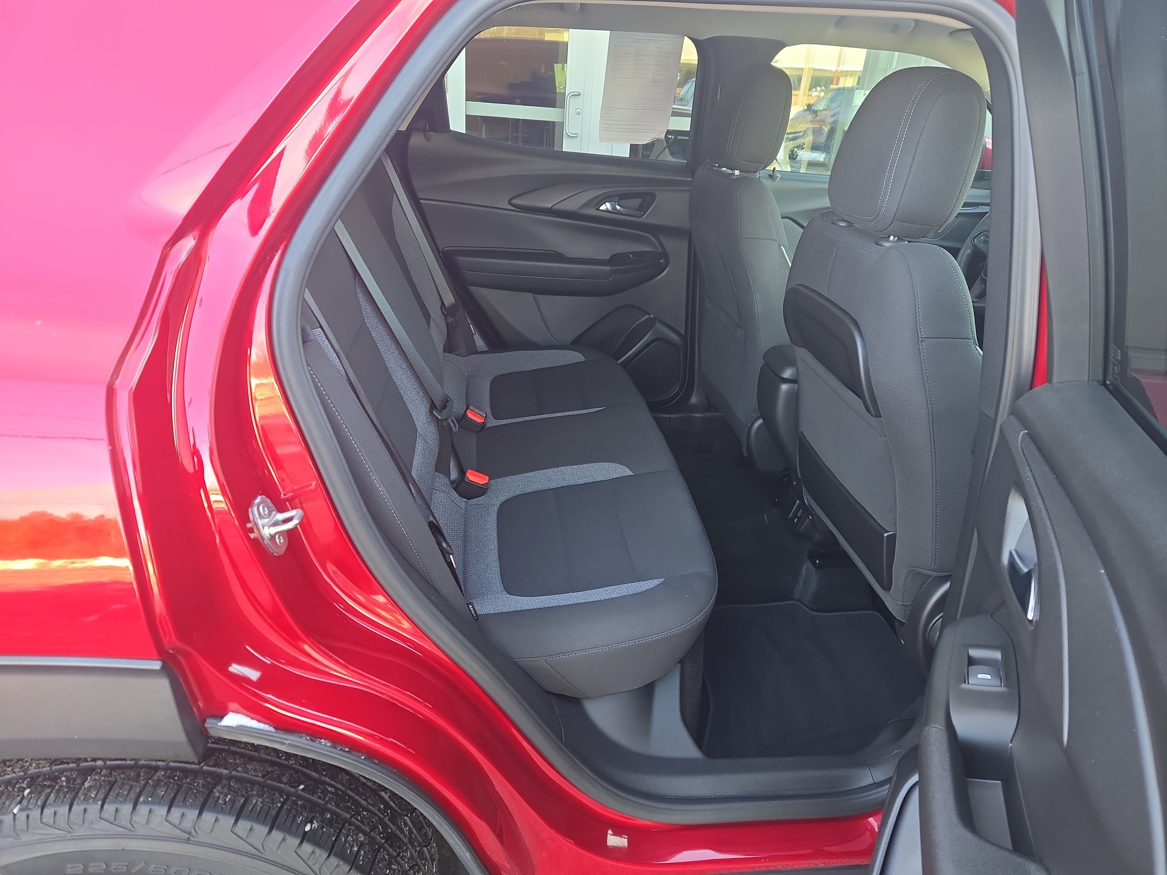 Certified 2021 Chevrolet TrailBlazer LT w/ Convenience Package image 17