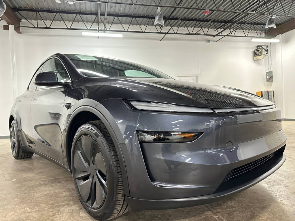 Used 2026 Tesla Model Y Long Range image 6