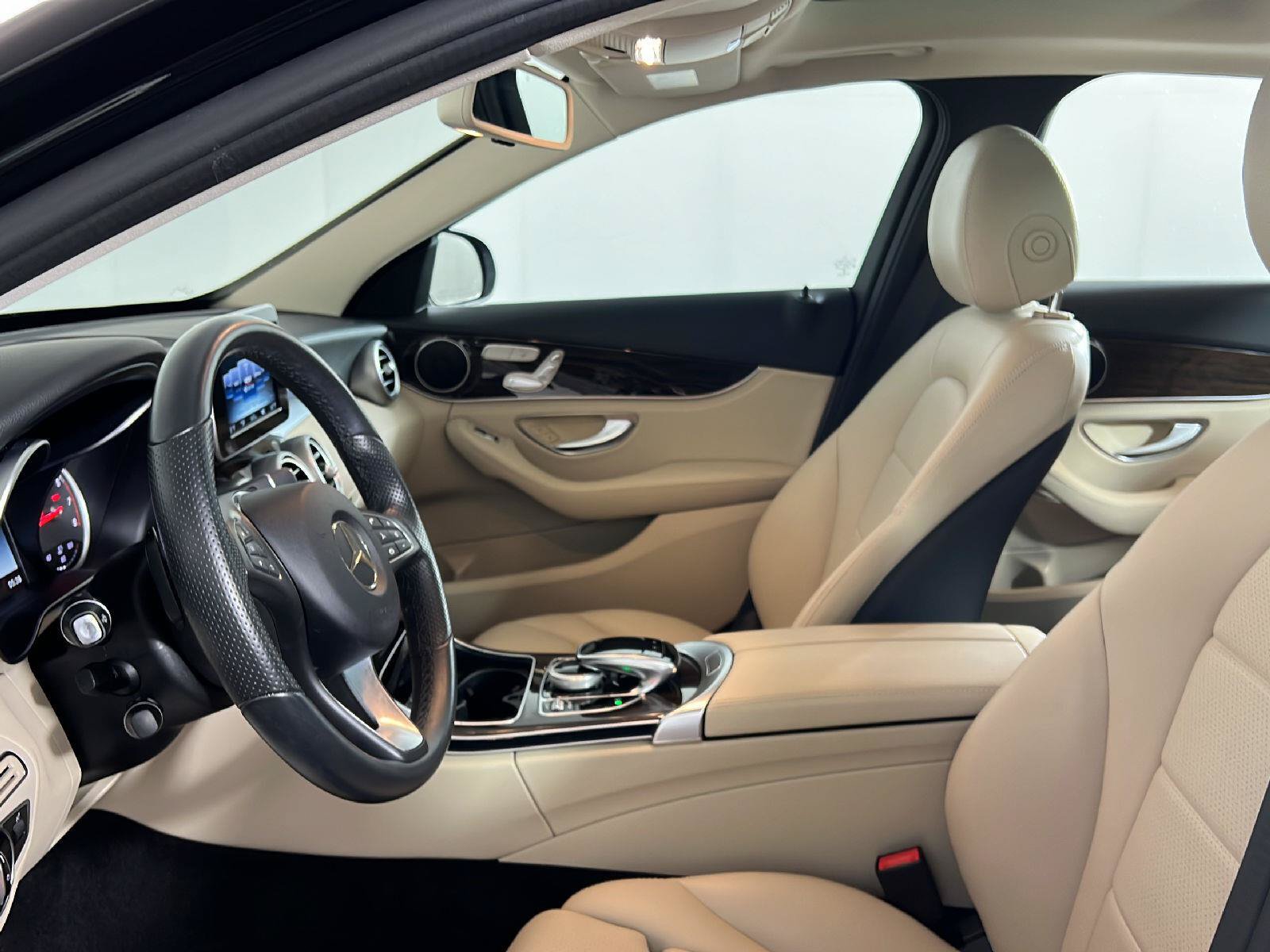 Used 2016 Mercedes-Benz C 300 4MATIC Sedan image 24