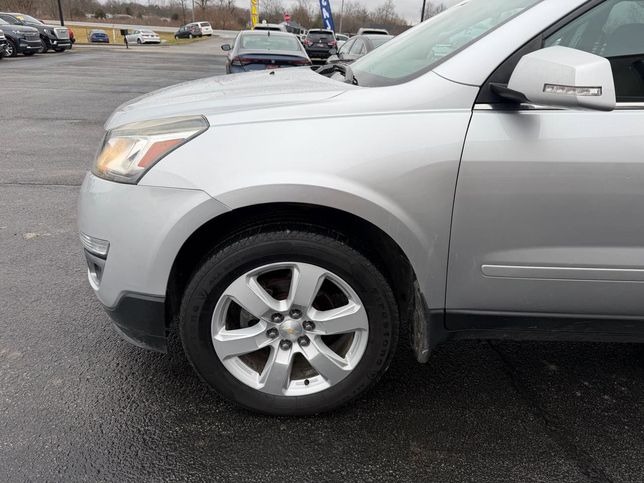 Used 2017 Chevrolet Traverse LT w/ Style and Technology Package image 11