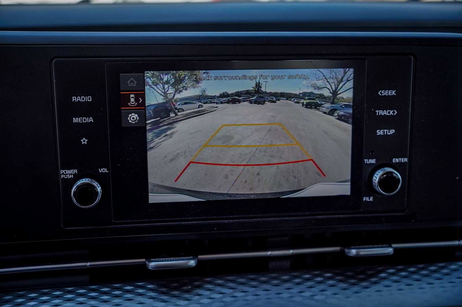 Certified 2024 Kia Carnival LX image 19