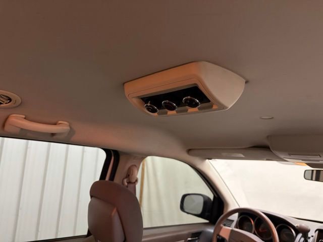 Used 2010 Dodge Grand Caravan SE w/ Climate Group image 15