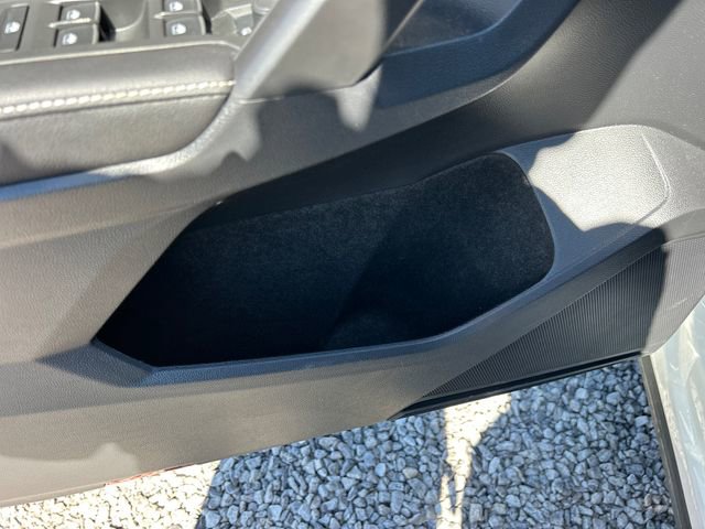 Used 2023 Volkswagen Tiguan SE image 34