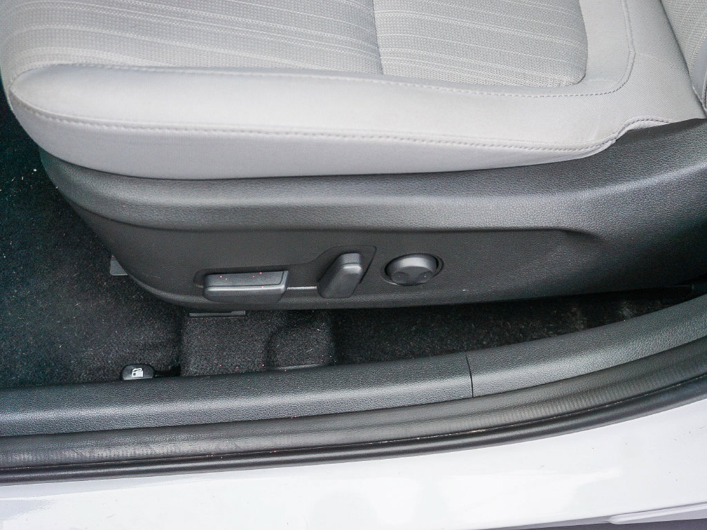 Used 2023 Hyundai Kona SEL w/ Cargo Package FWD image 20