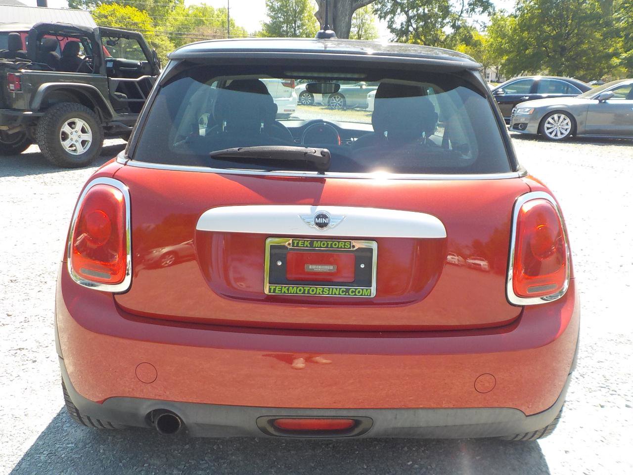 Used 2015 MINI Cooper 2-Door Hardtop FWD image 4