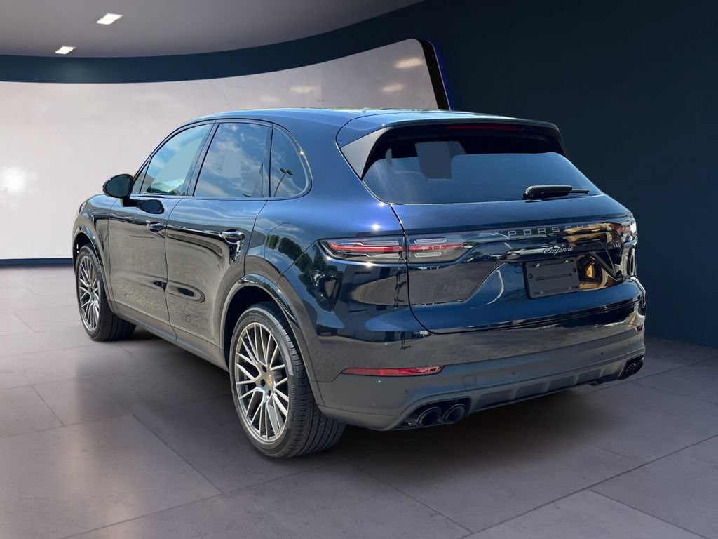 Used 2023 Porsche Cayenne AWD/4WD image 3