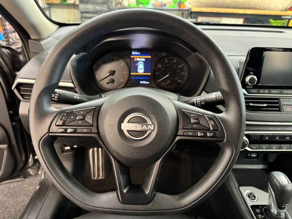 Used 2024 Nissan Altima 2.5 S FWD image 18