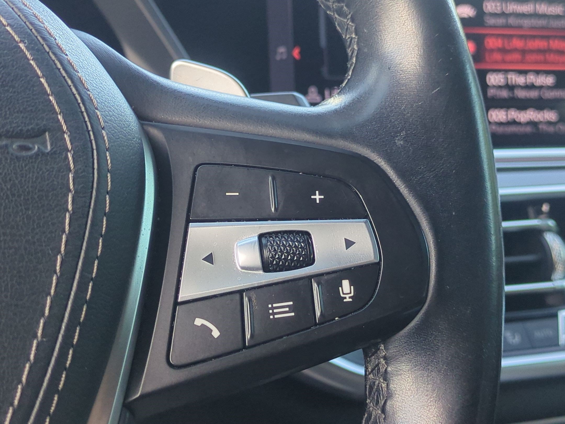 Used 2019 BMW X5 xDrive40i w/ Convenience Package AWD/4WD image 19