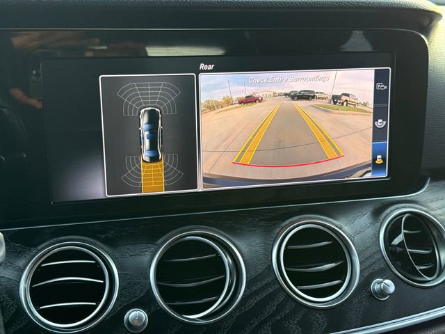 Used 2018 Mercedes-Benz E 300 4MATIC image 25